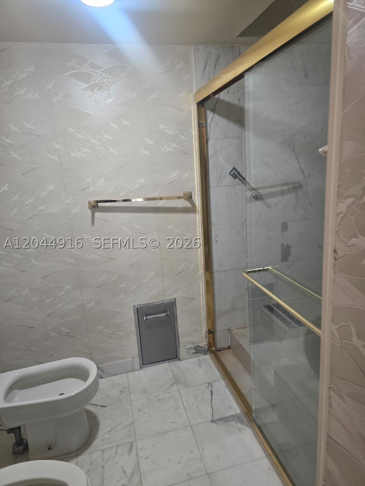 1901 Brickell Ave #B1614, Miami FL 33129