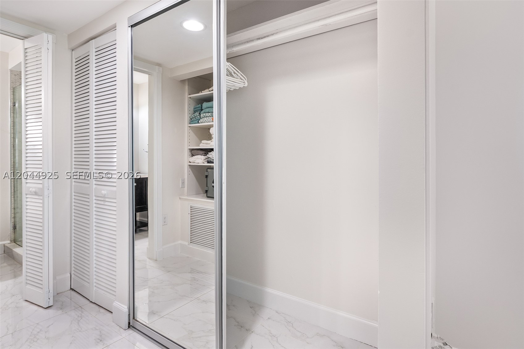 405 N Hibiscus Dr #204, Miami Beach FL 33139