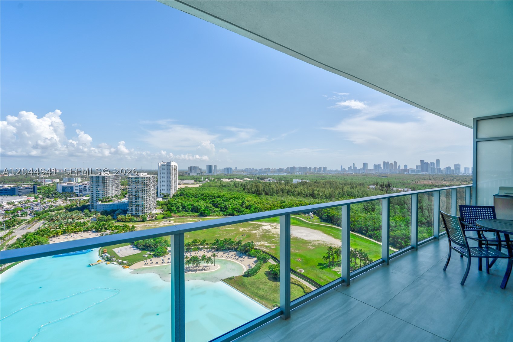 2411 Laguna Circle #2107, Miami FL 33181