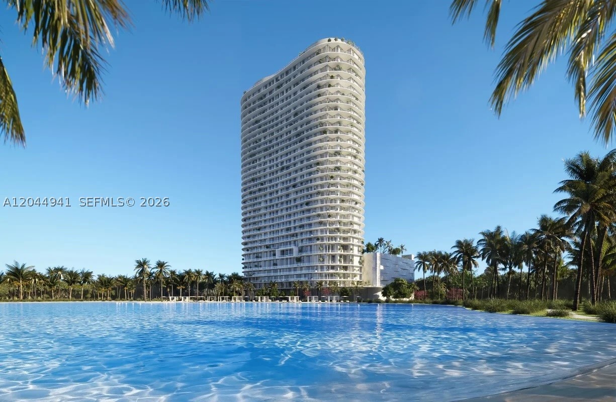 2411 Laguna Circle #2107, Miami FL 33181