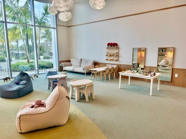2411 Laguna Circle #2107, Miami FL 33181