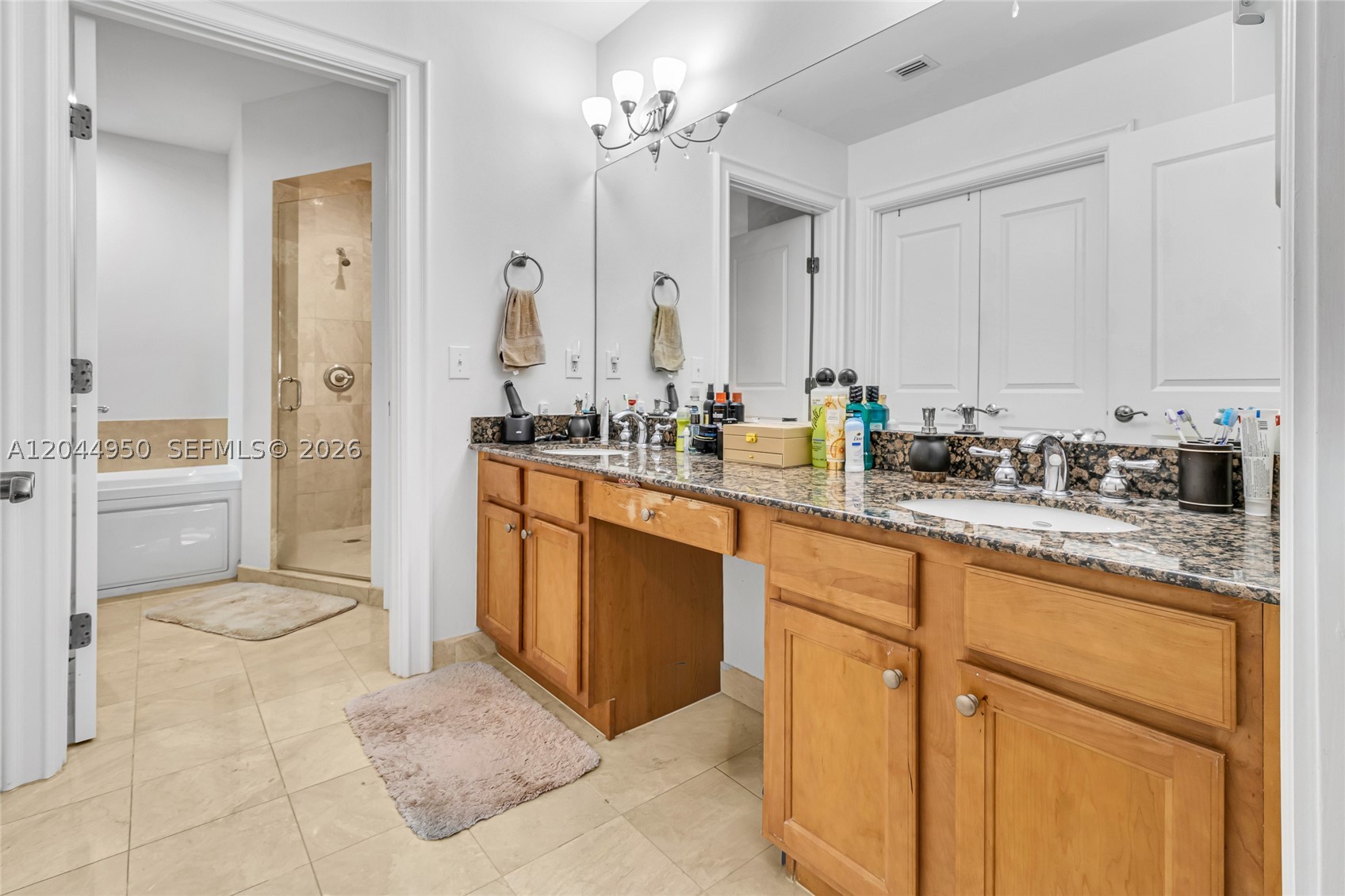 16100 Emerald Estates Dr #298, Weston FL 33331