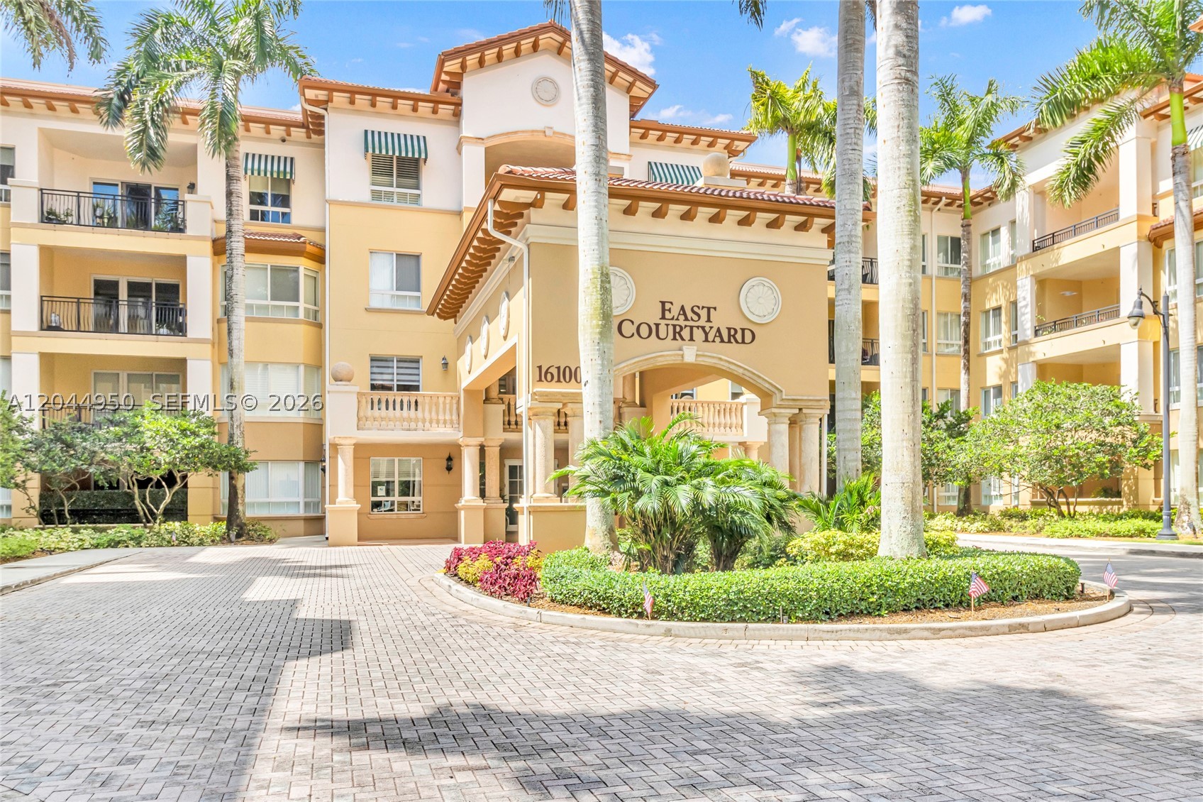 16100 Emerald Estates Dr #298, Weston FL 33331