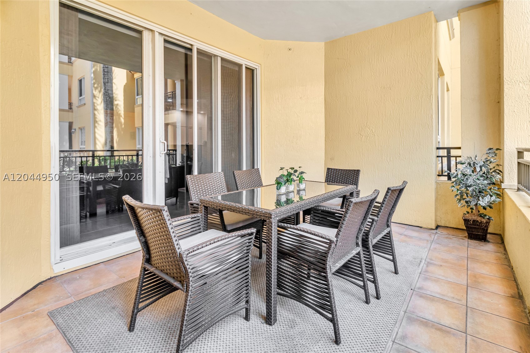 16100 Emerald Estates Dr #298, Weston FL 33331