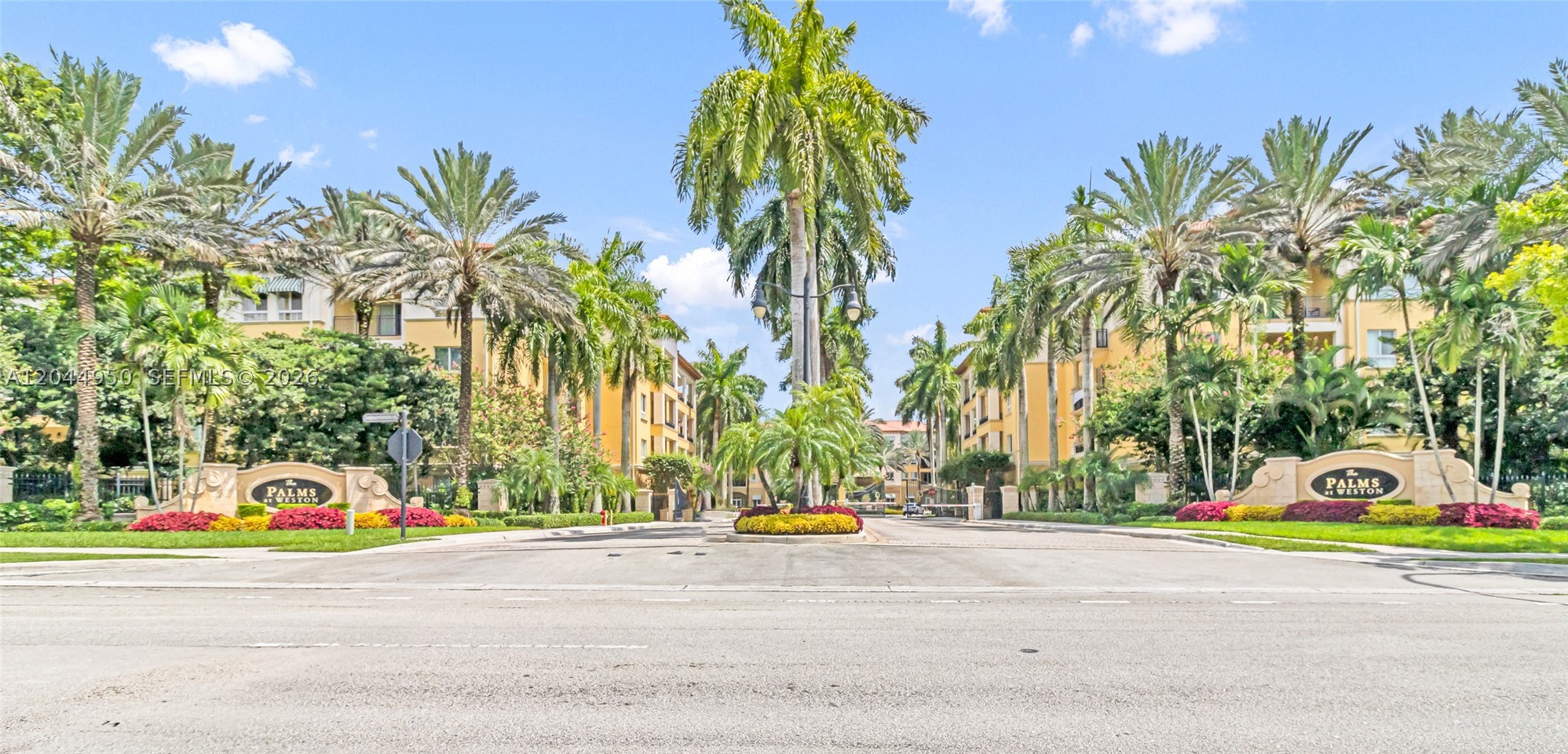16100 Emerald Estates Dr #298, Weston FL 33331