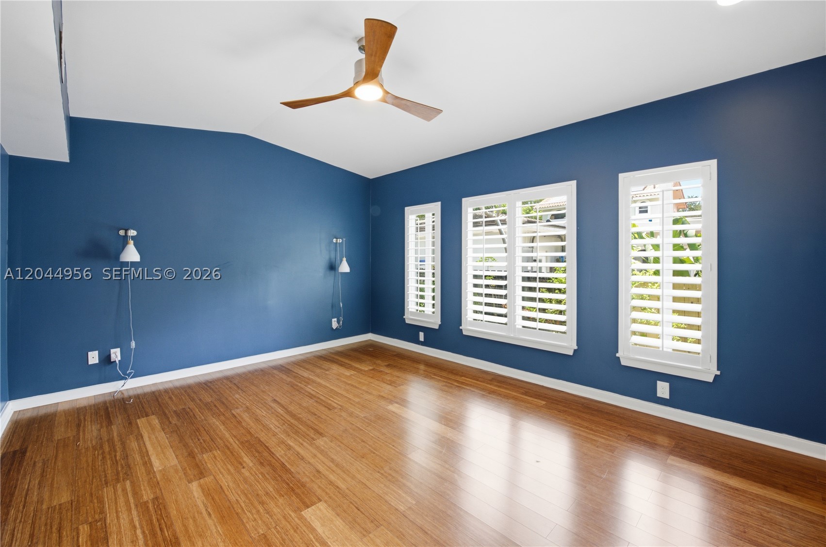 7220 SW 53rd Ct, Miami FL 33143