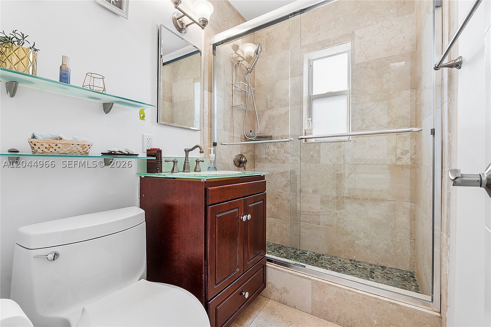 301 Hampton Ln, Key Biscayne FL 33149