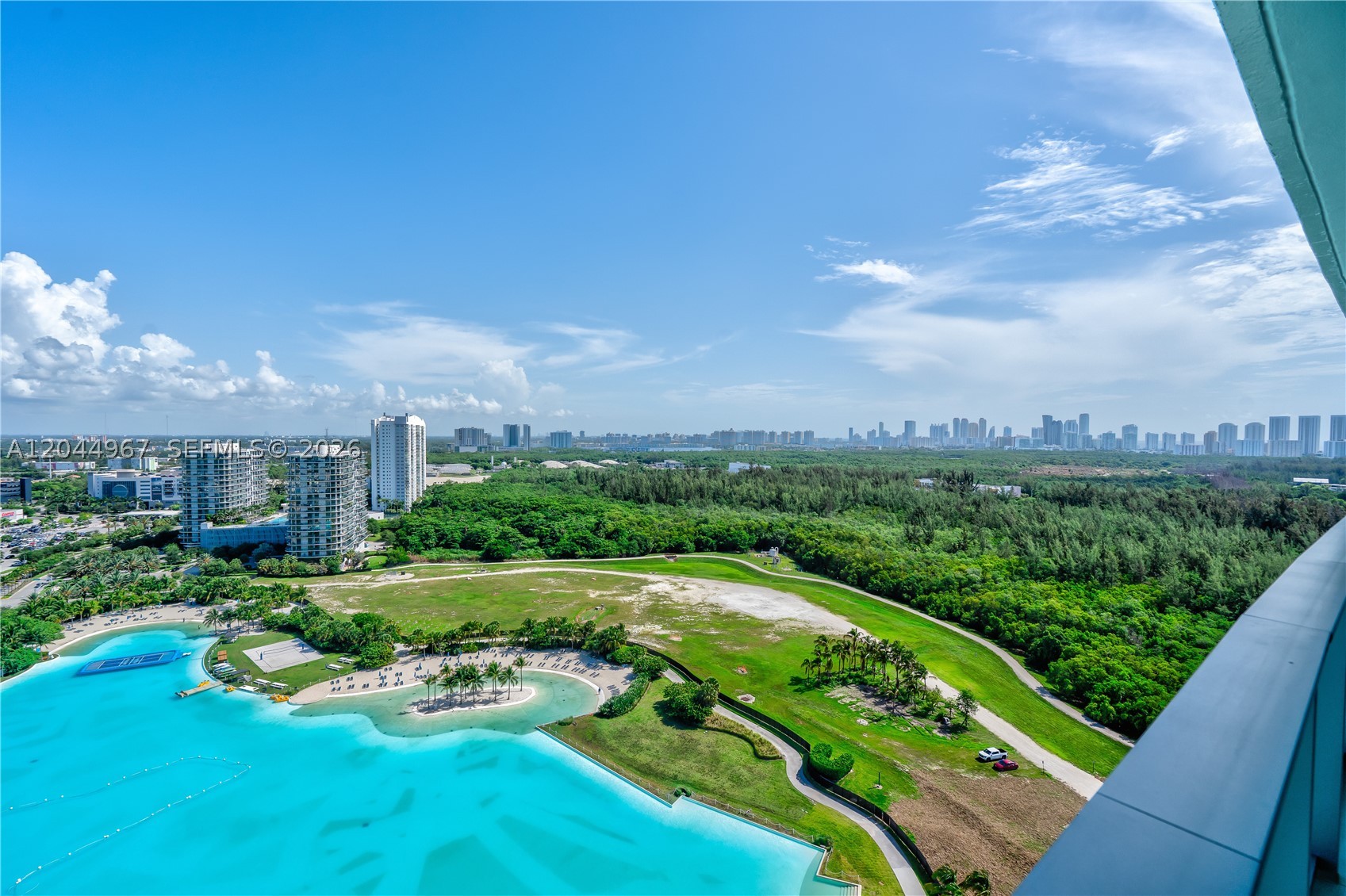 2411 Laguna Circle #1207, Miami FL 33181
