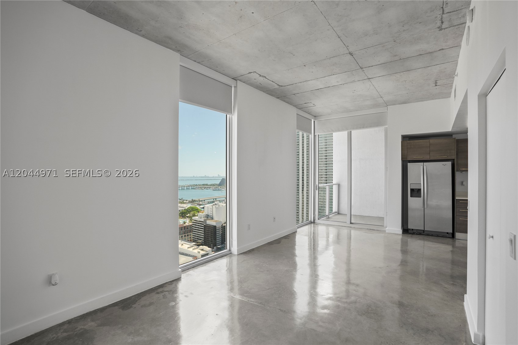 151 SE 1st St #PH04, Miami FL 33131