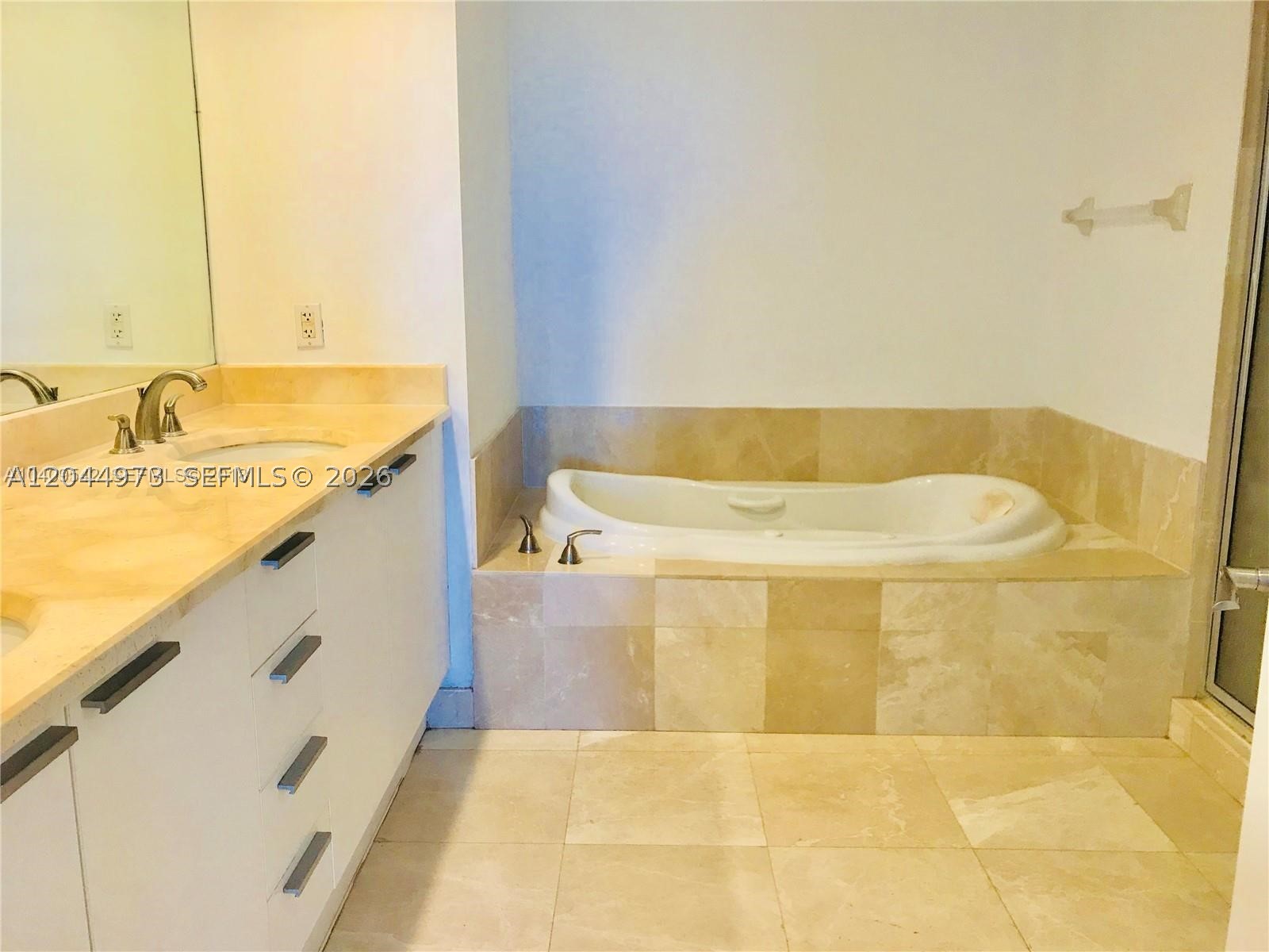 15051 Royal Oaks Ln #1903, North Miami FL 33181
