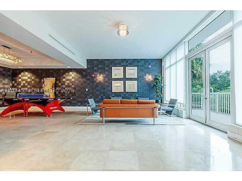 15051 Royal Oaks Ln #1903, North Miami FL 33181