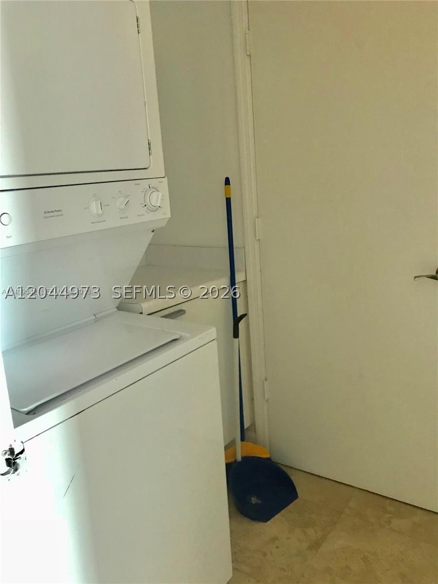 15051 Royal Oaks Ln #1903, North Miami FL 33181