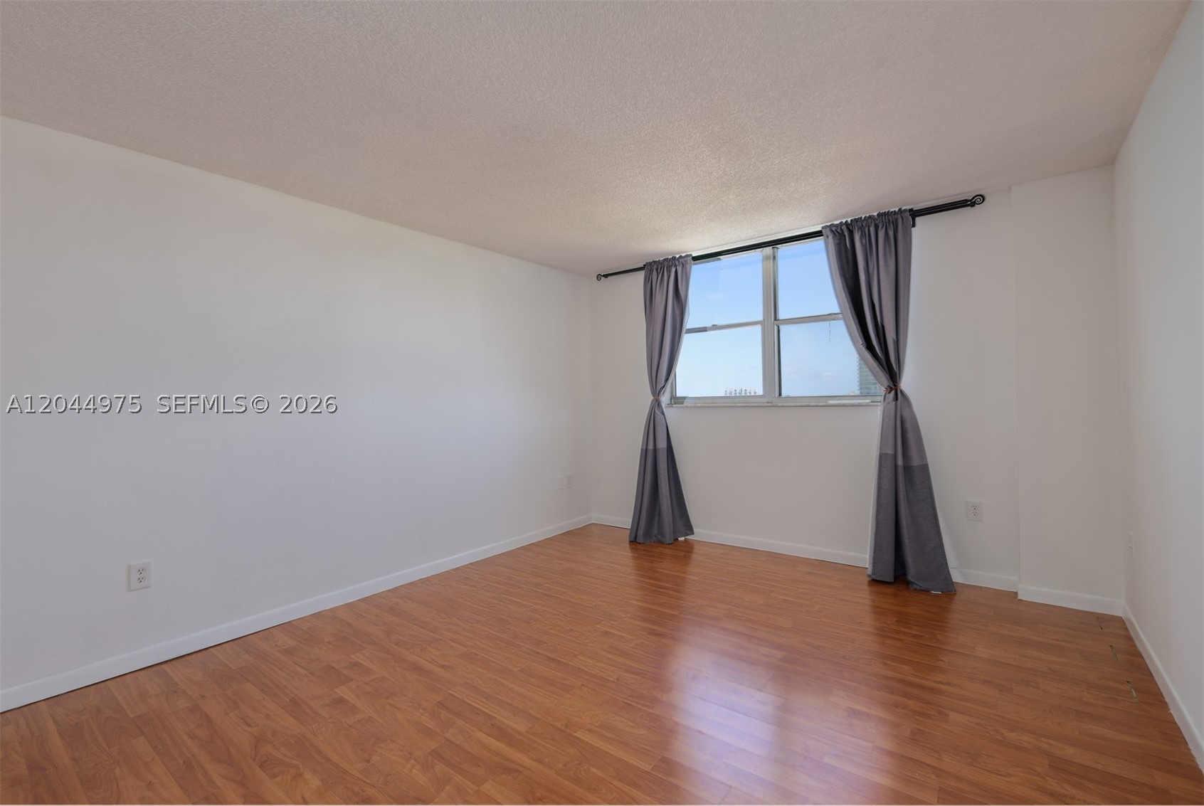 6900 Bay Dr #6H, Miami Beach FL 33141