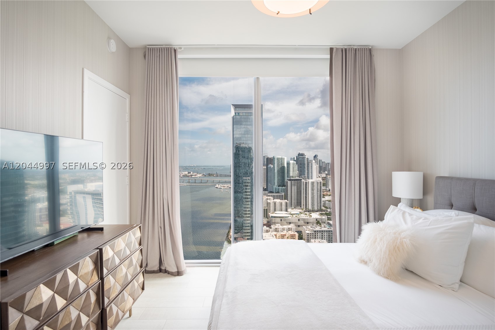 2900 NE 7th Ave #4307, Miami FL 33137