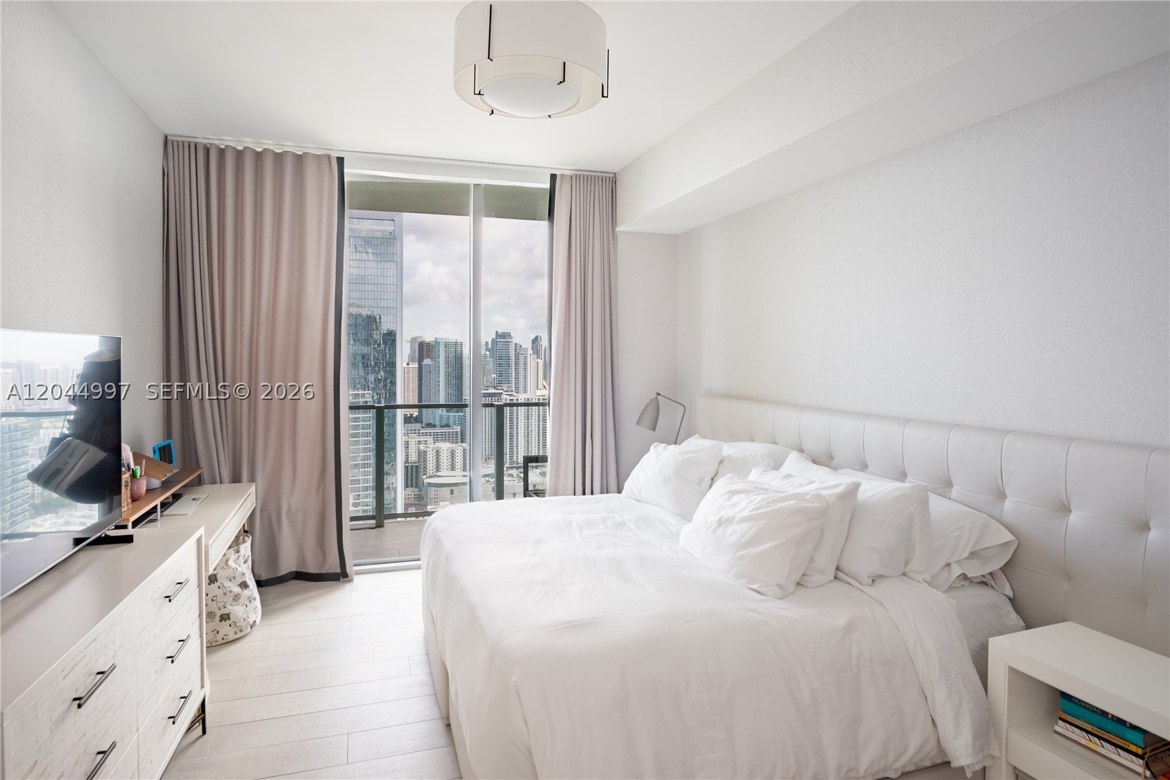 2900 NE 7th Ave #4307, Miami FL 33137