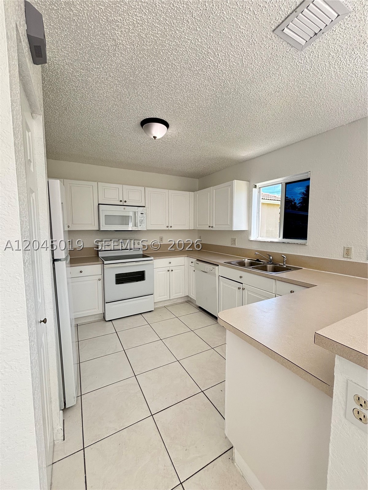 21339 SW 87th Ct, Cutler Bay FL 33189