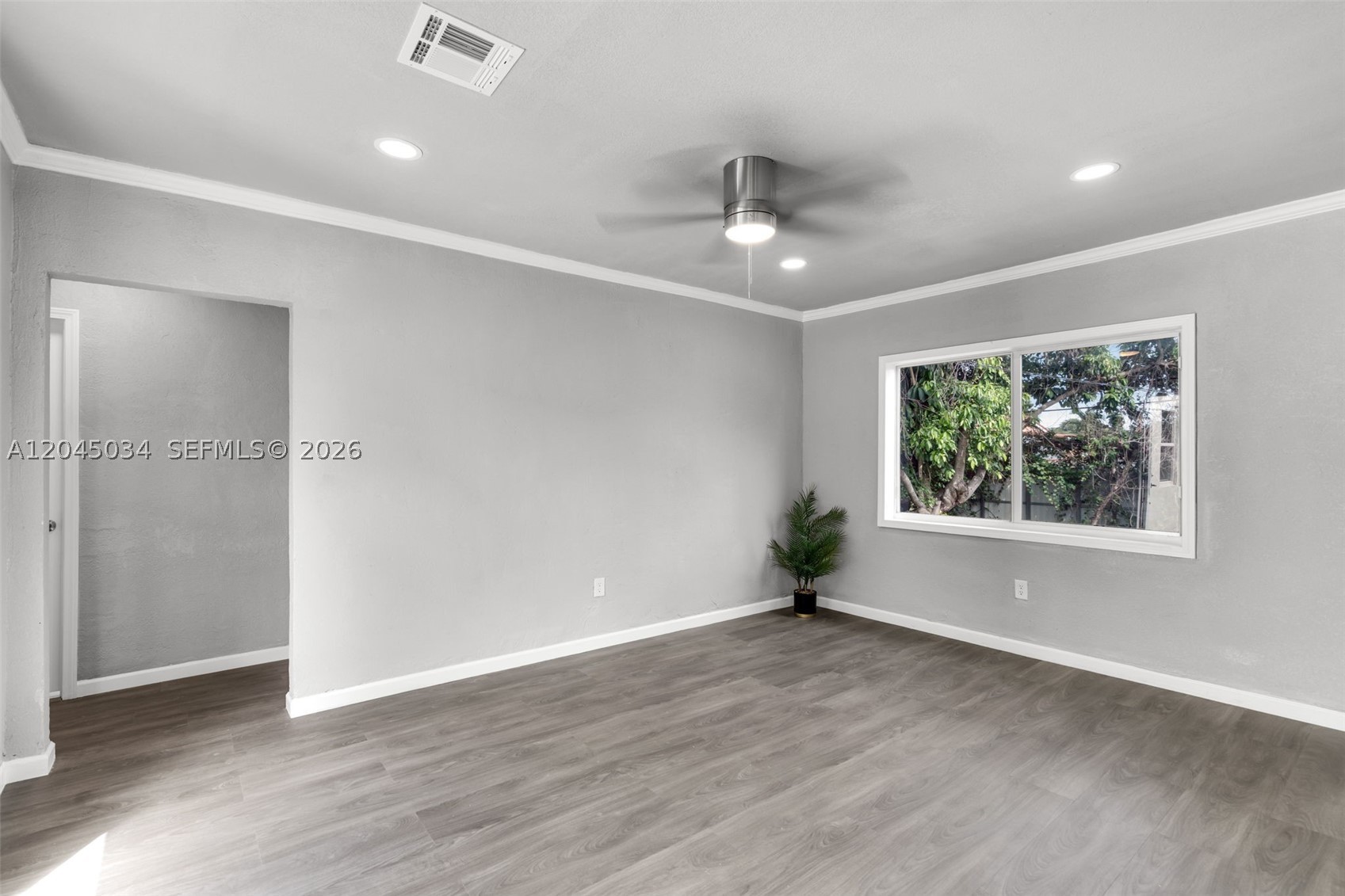 1246 Fisherman St, Opa Locka FL 33054