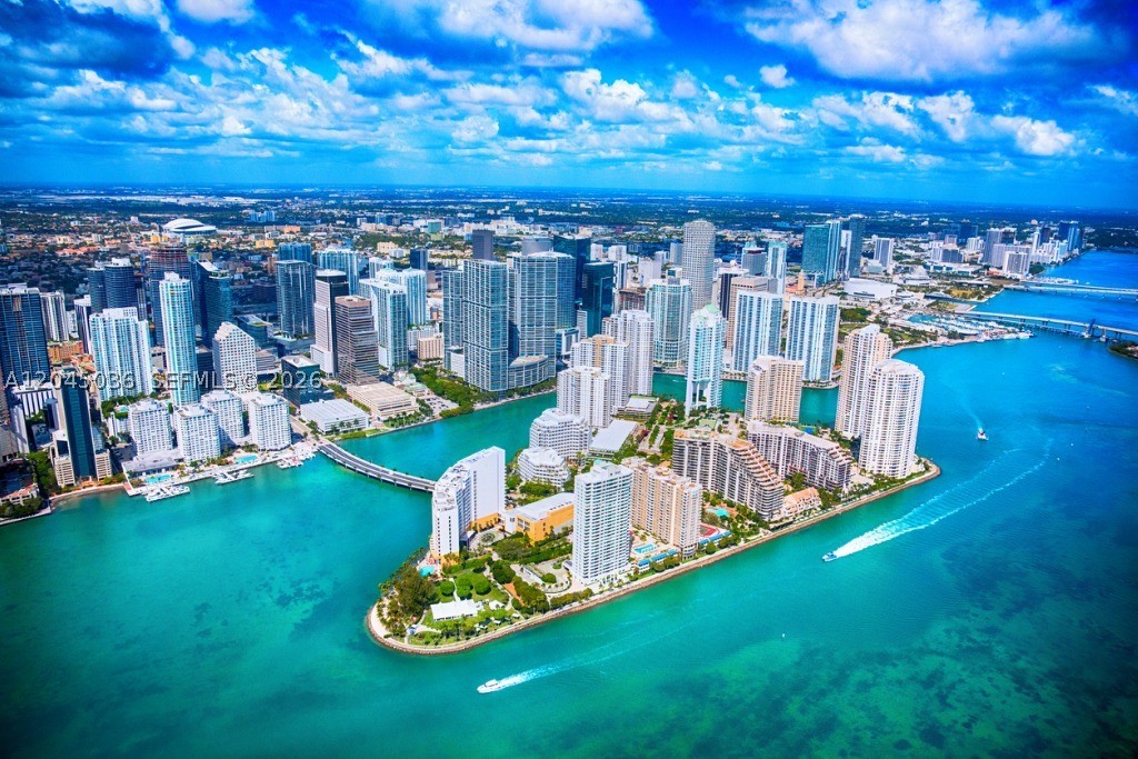 800 Claughton Island Dr #502, Miami FL 33131