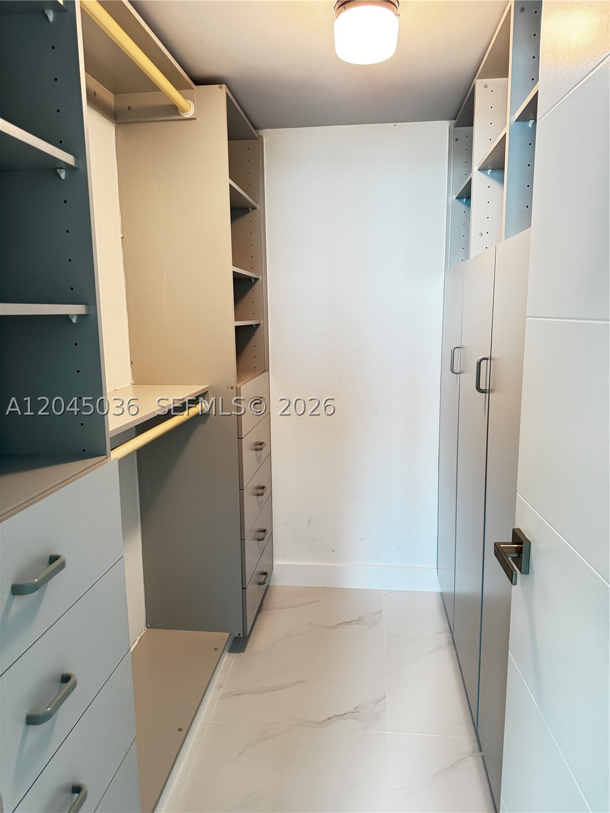 800 Claughton Island Dr #502, Miami FL 33131