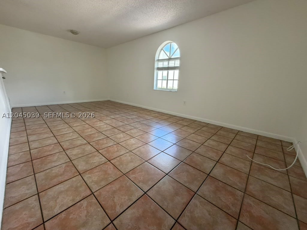 8851 NW 119th St #6201, Hialeah Gardens FL 33018