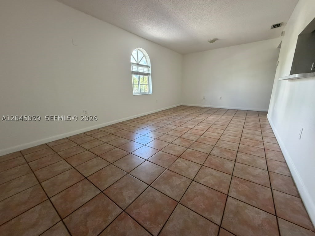 8851 NW 119th St #6201, Hialeah Gardens FL 33018