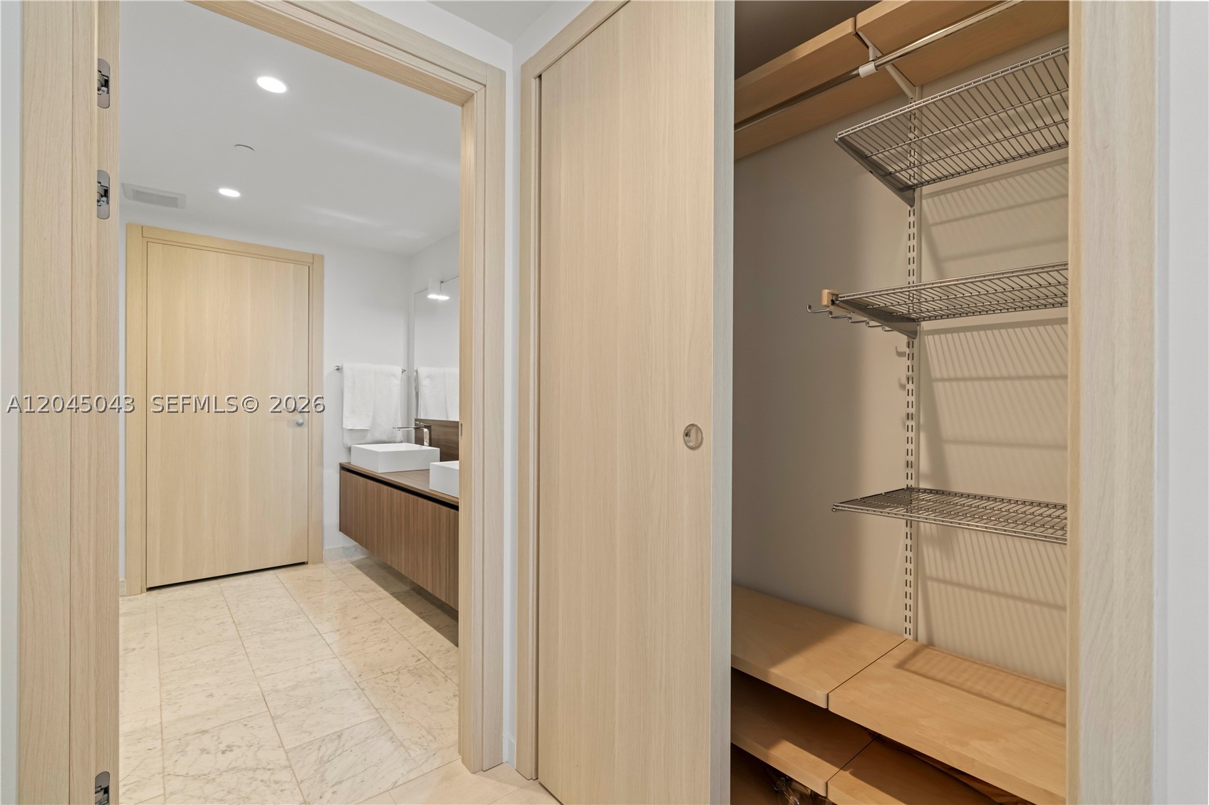 1000 E Brickell Plz #3803, Miami FL 33131