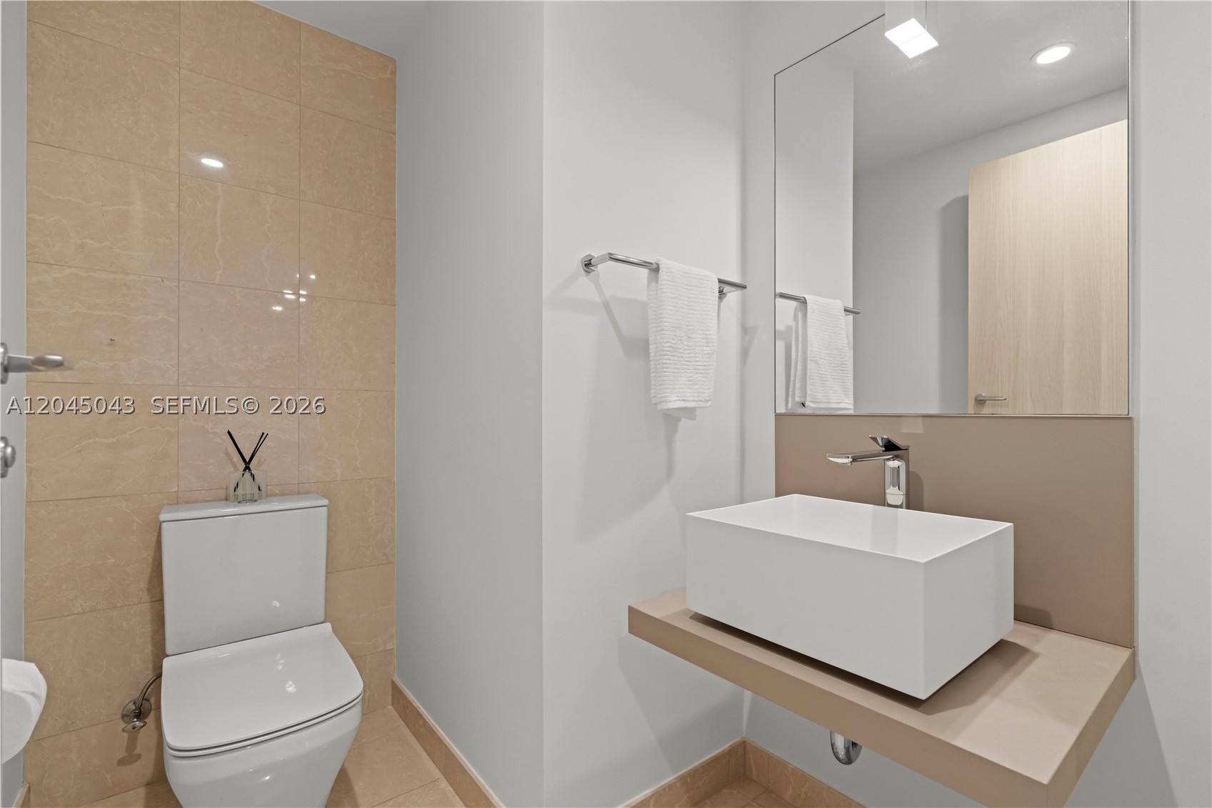 1000 E Brickell Plz #3803, Miami FL 33131