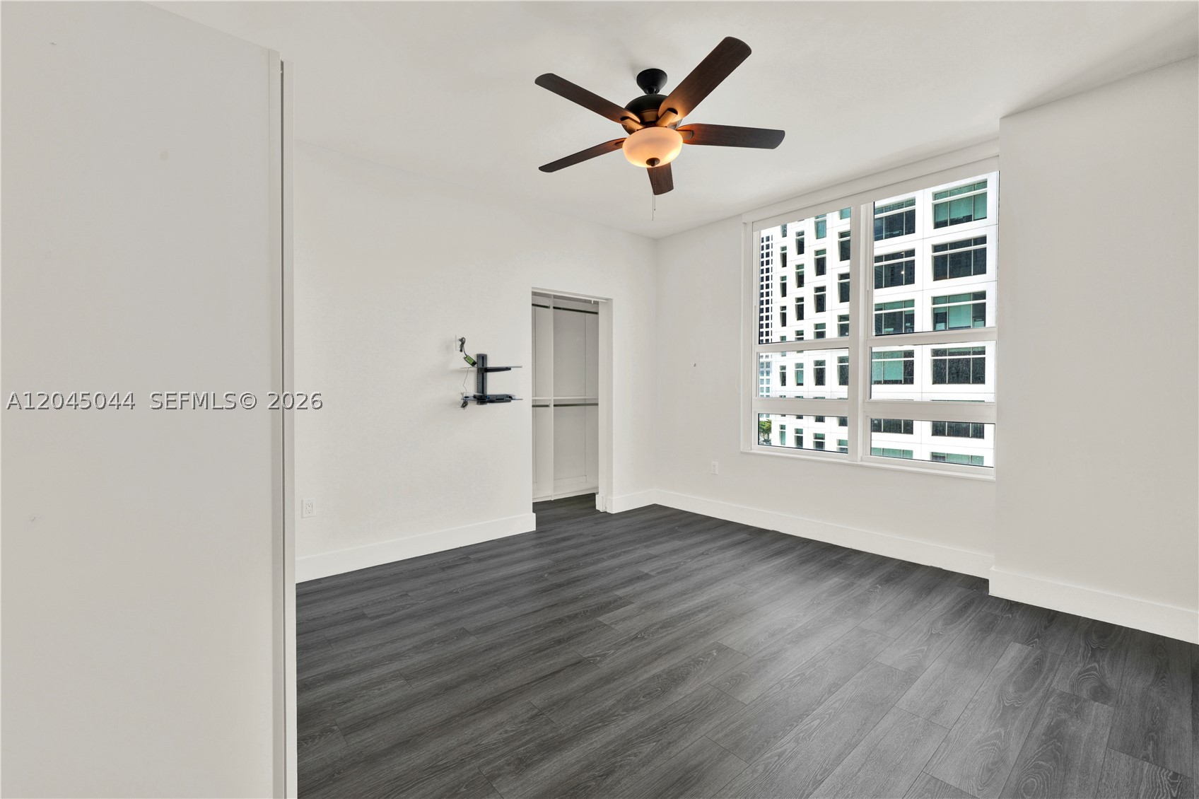 950 Brickell Bay Dr #802, Miami FL 33131