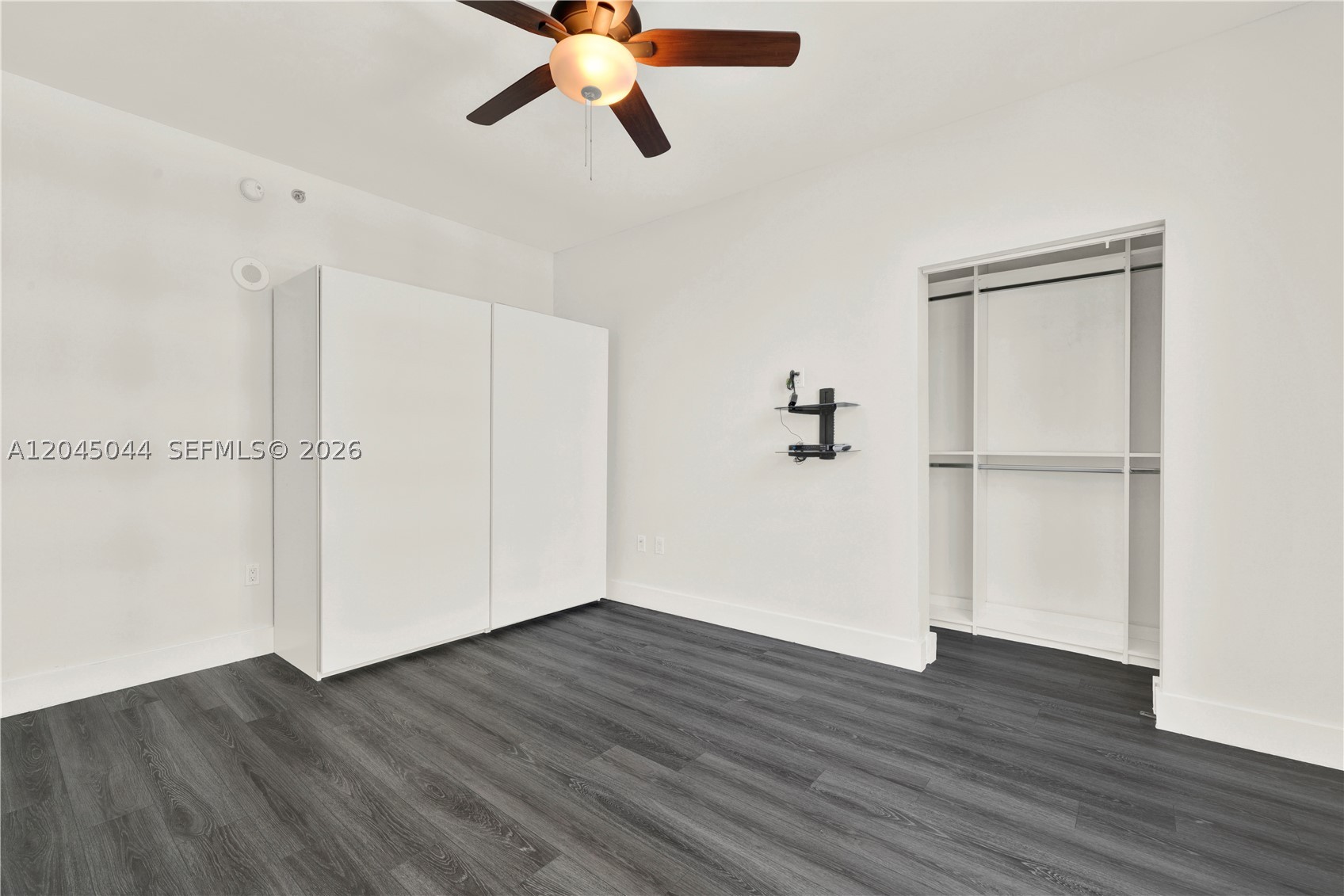 950 Brickell Bay Dr #802, Miami FL 33131
