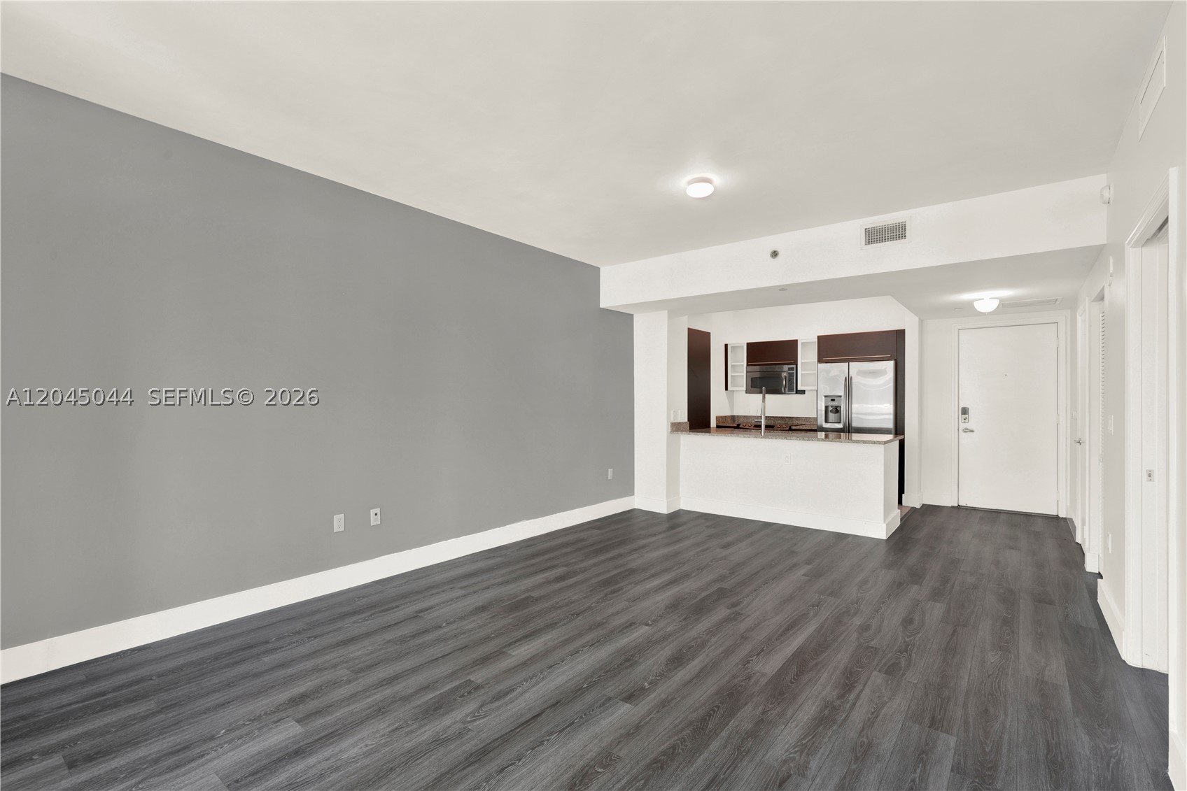 950 Brickell Bay Dr #802, Miami FL 33131