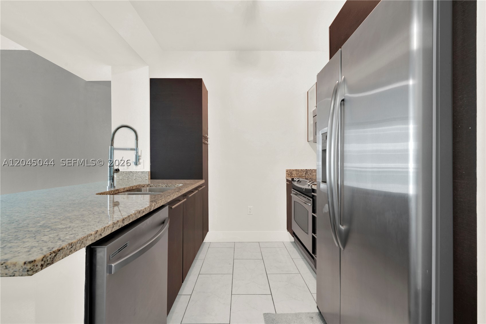 950 Brickell Bay Dr #802, Miami FL 33131