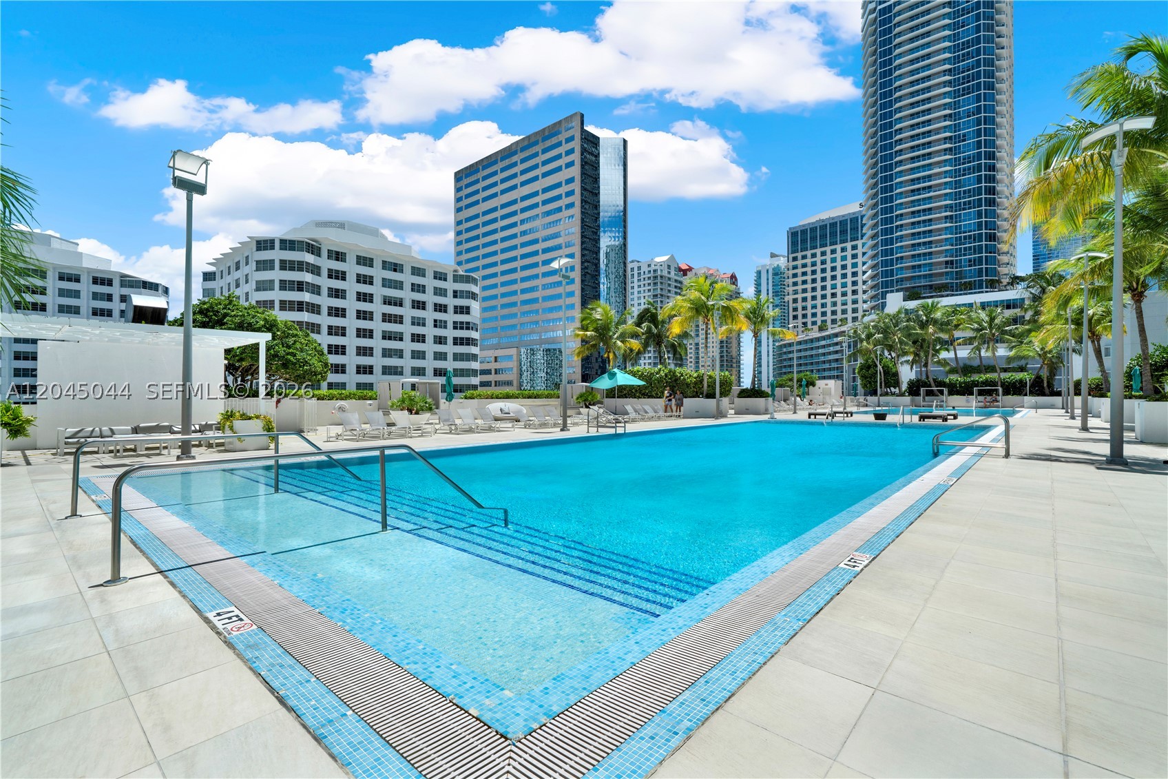 950 Brickell Bay Dr #802, Miami FL 33131