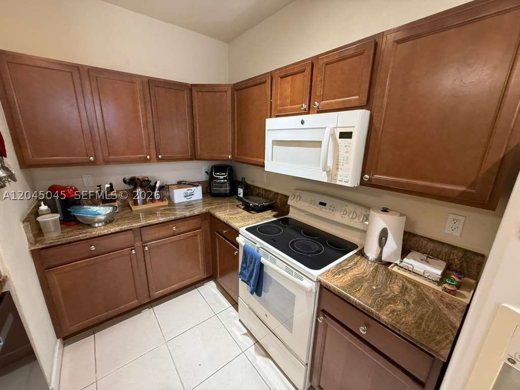 9572 SW 169th Pl #Main House, Miami FL 33196