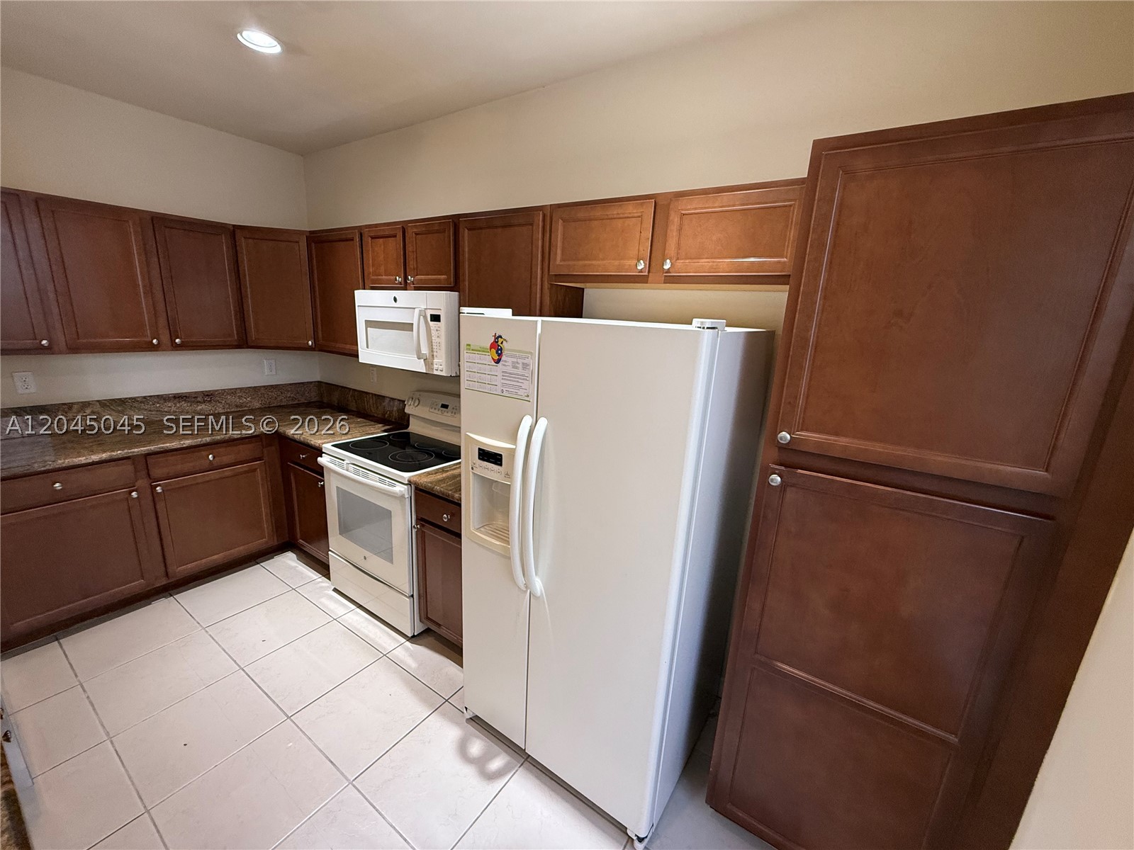 9572 SW 169th Pl #Main House, Miami FL 33196