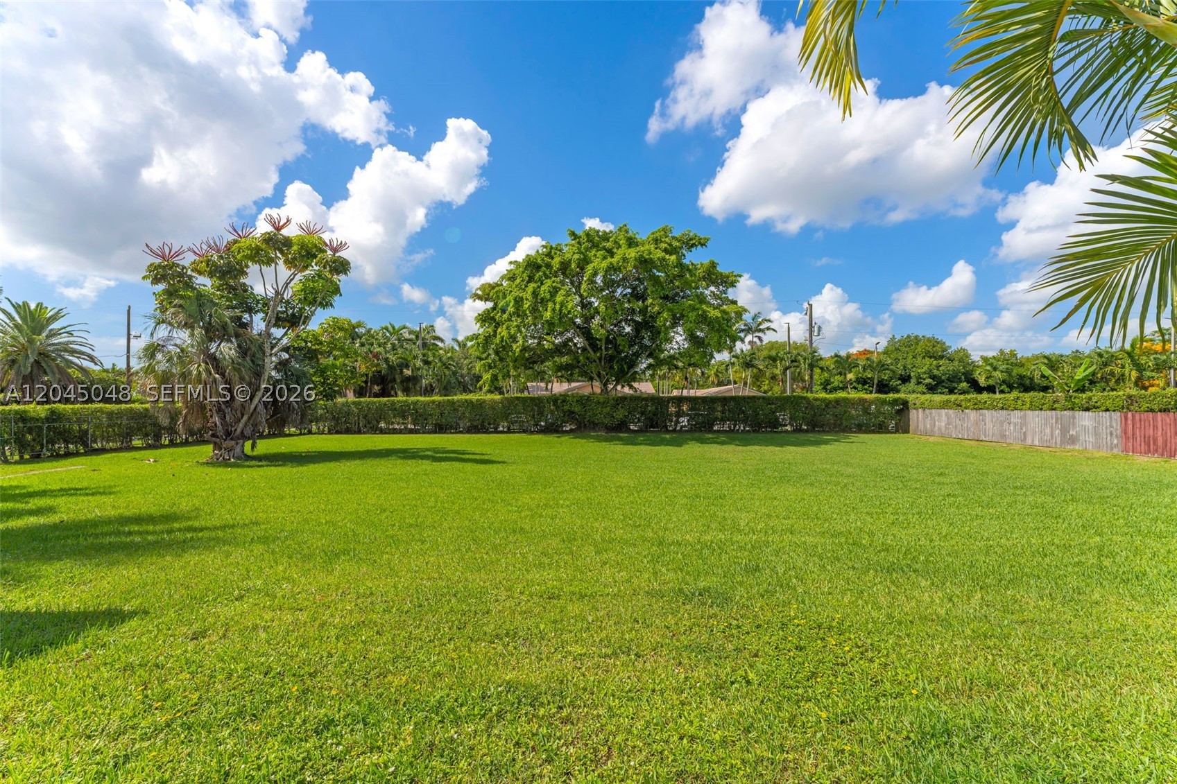 9900 SW 62nd St, Miami FL 33173