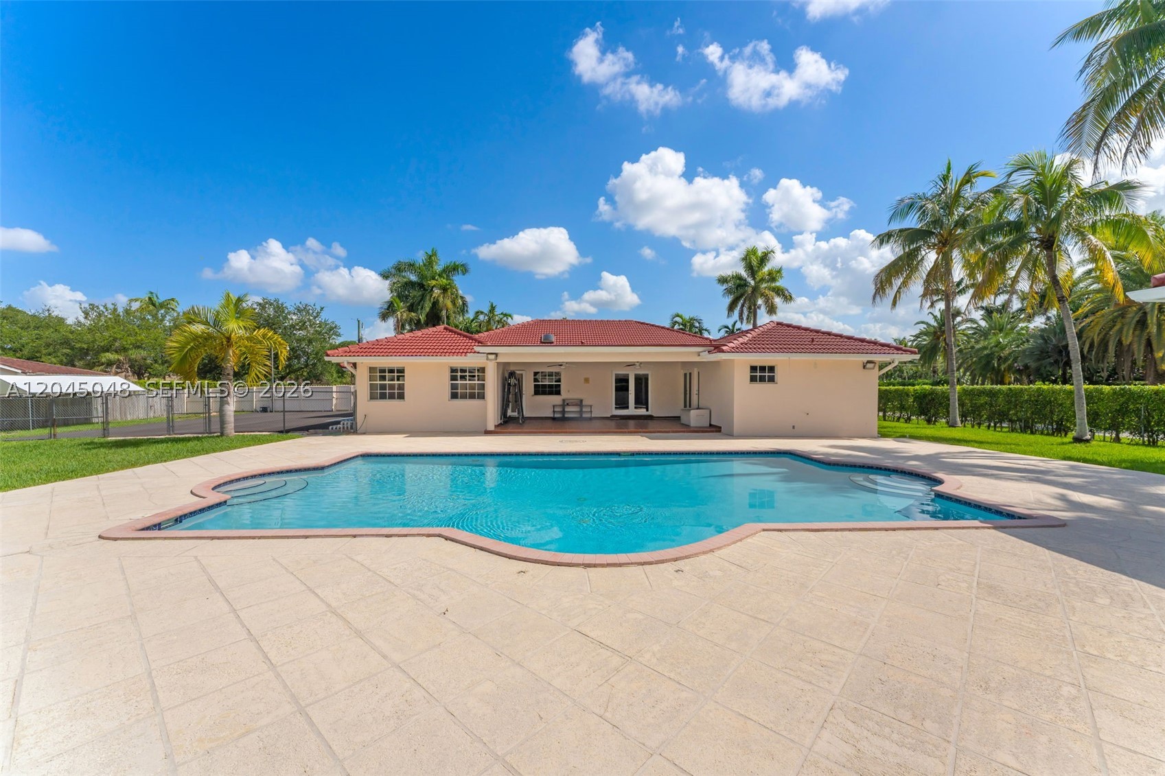 9900 SW 62nd St, Miami FL 33173