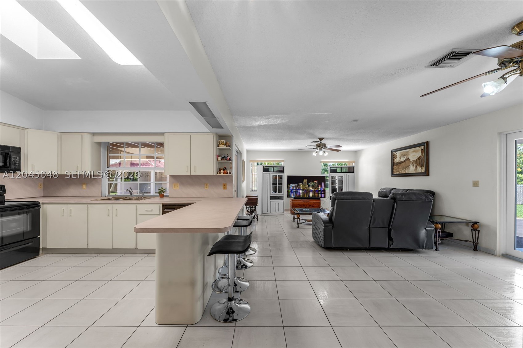 9900 SW 62nd St, Miami FL 33173