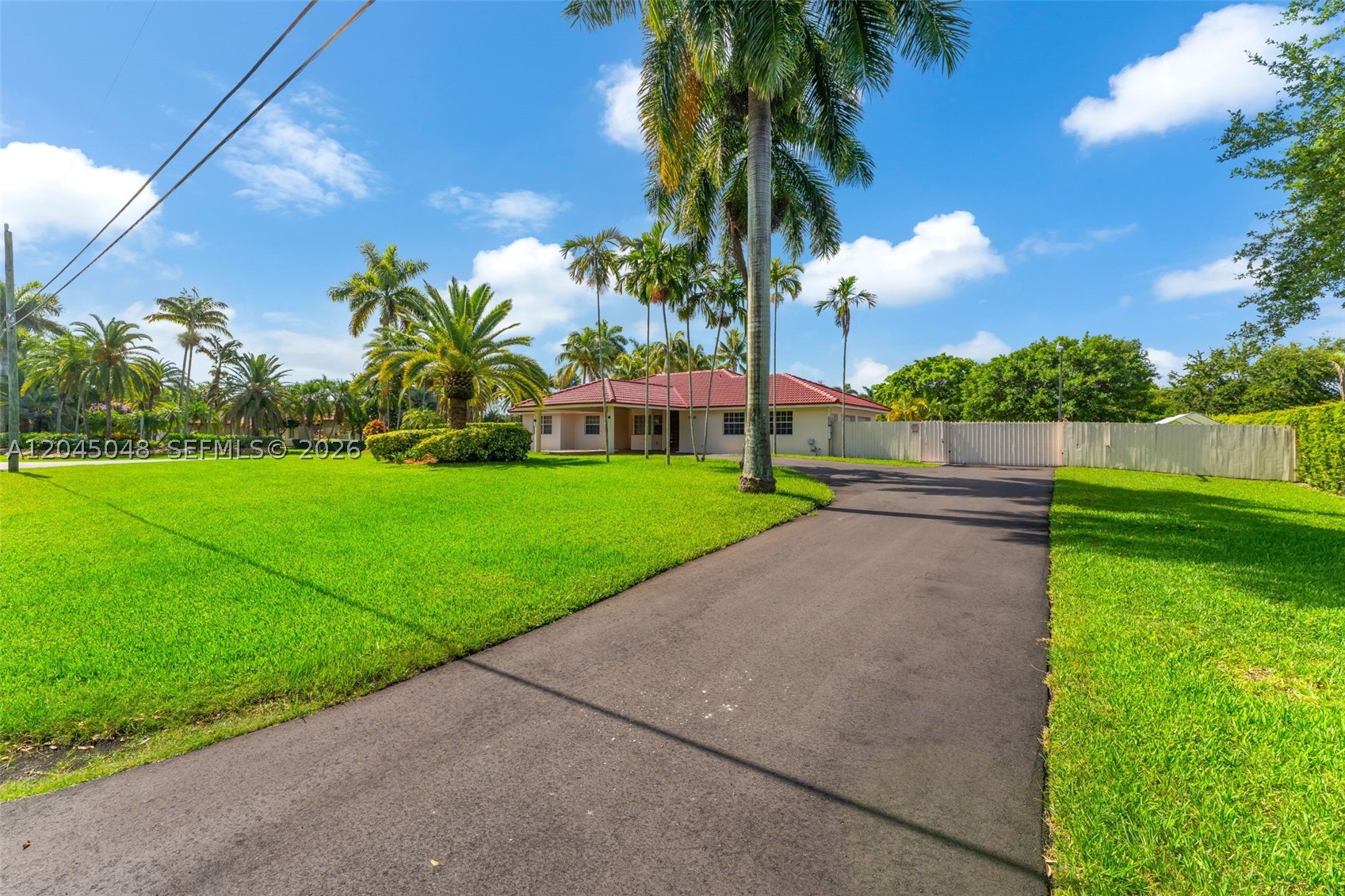 9900 SW 62nd St, Miami FL 33173