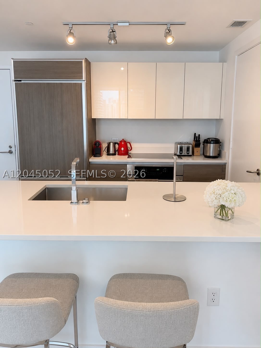 1100 S Miami Ave #2809, Miami FL 33130