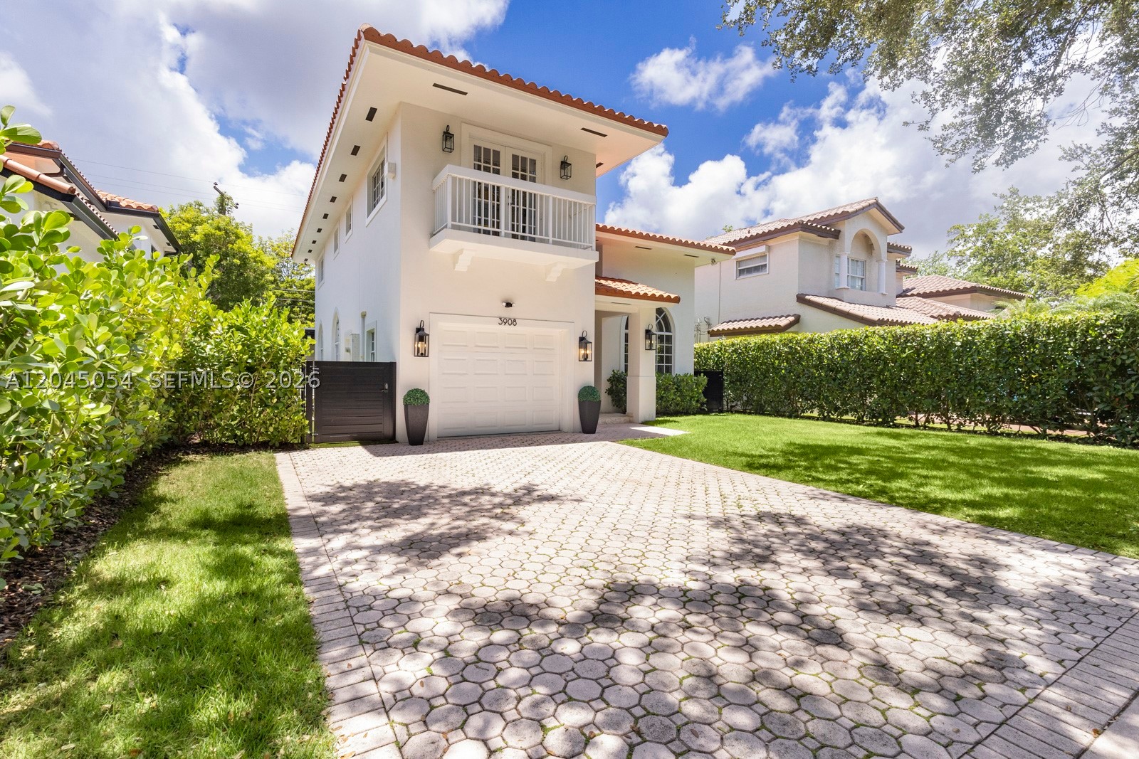 3908 Anderson Rd, Coral Gables FL 33134