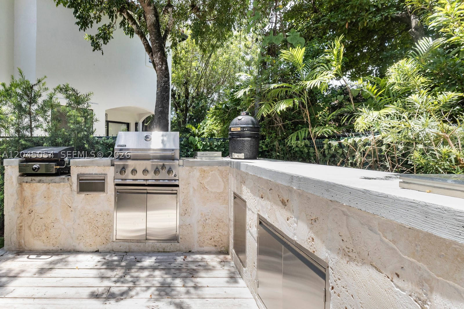 3908 Anderson Rd, Coral Gables FL 33134