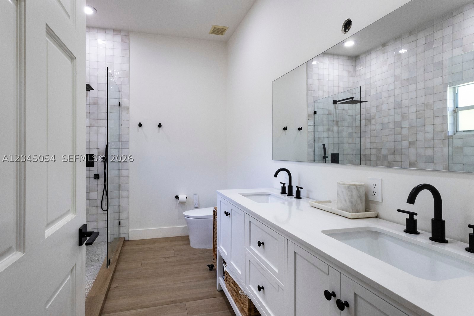 3908 Anderson Rd, Coral Gables FL 33134
