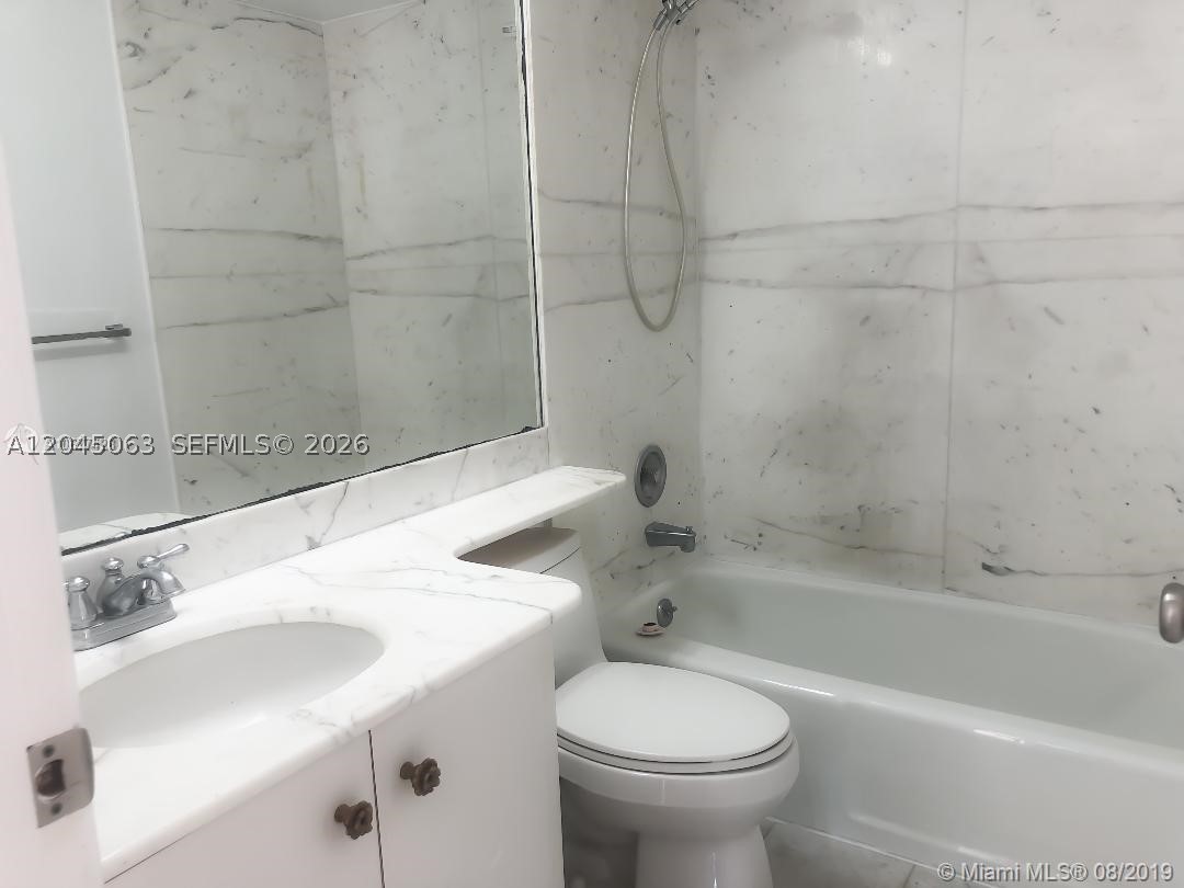 199 Ocean Lane Dr #505, Key Biscayne FL 33149