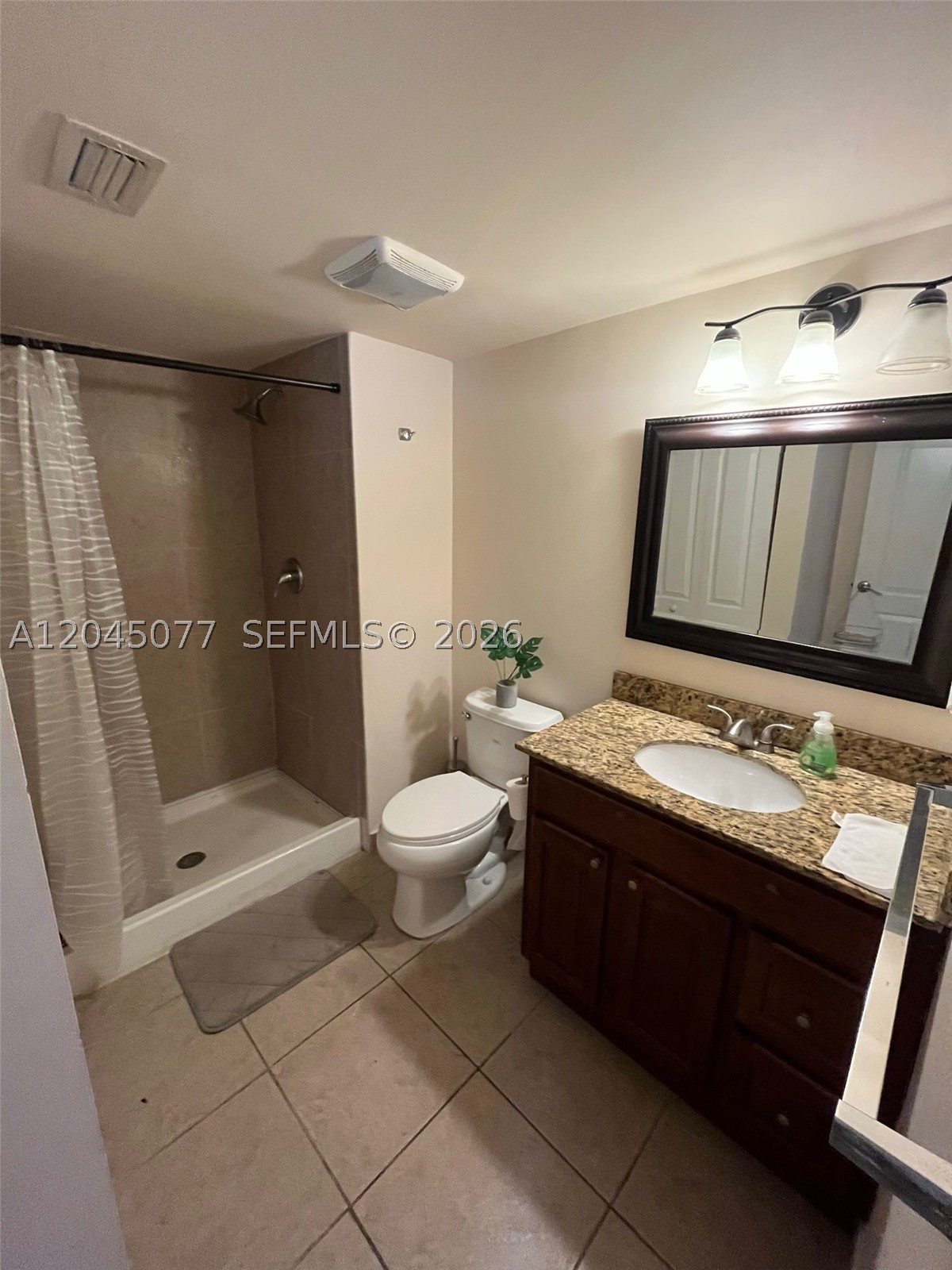 197 Lakeview Dr #105, Weston FL 33326