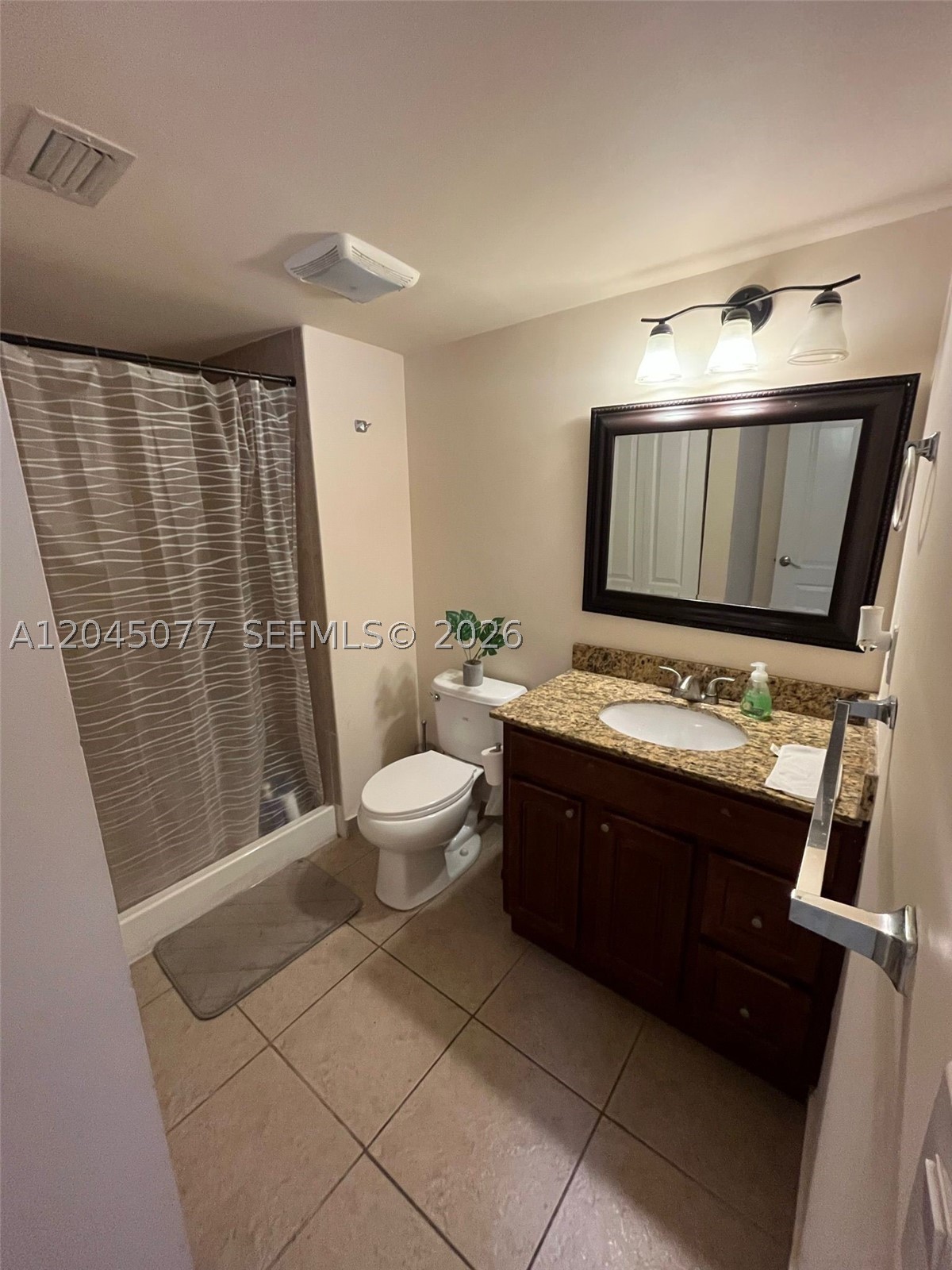 197 Lakeview Dr #105, Weston FL 33326