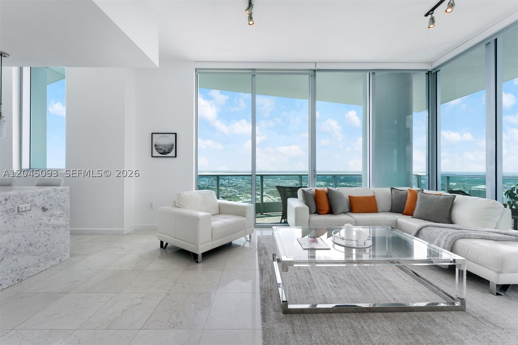 900 Biscayne Blvd #5812, Miami FL 33132