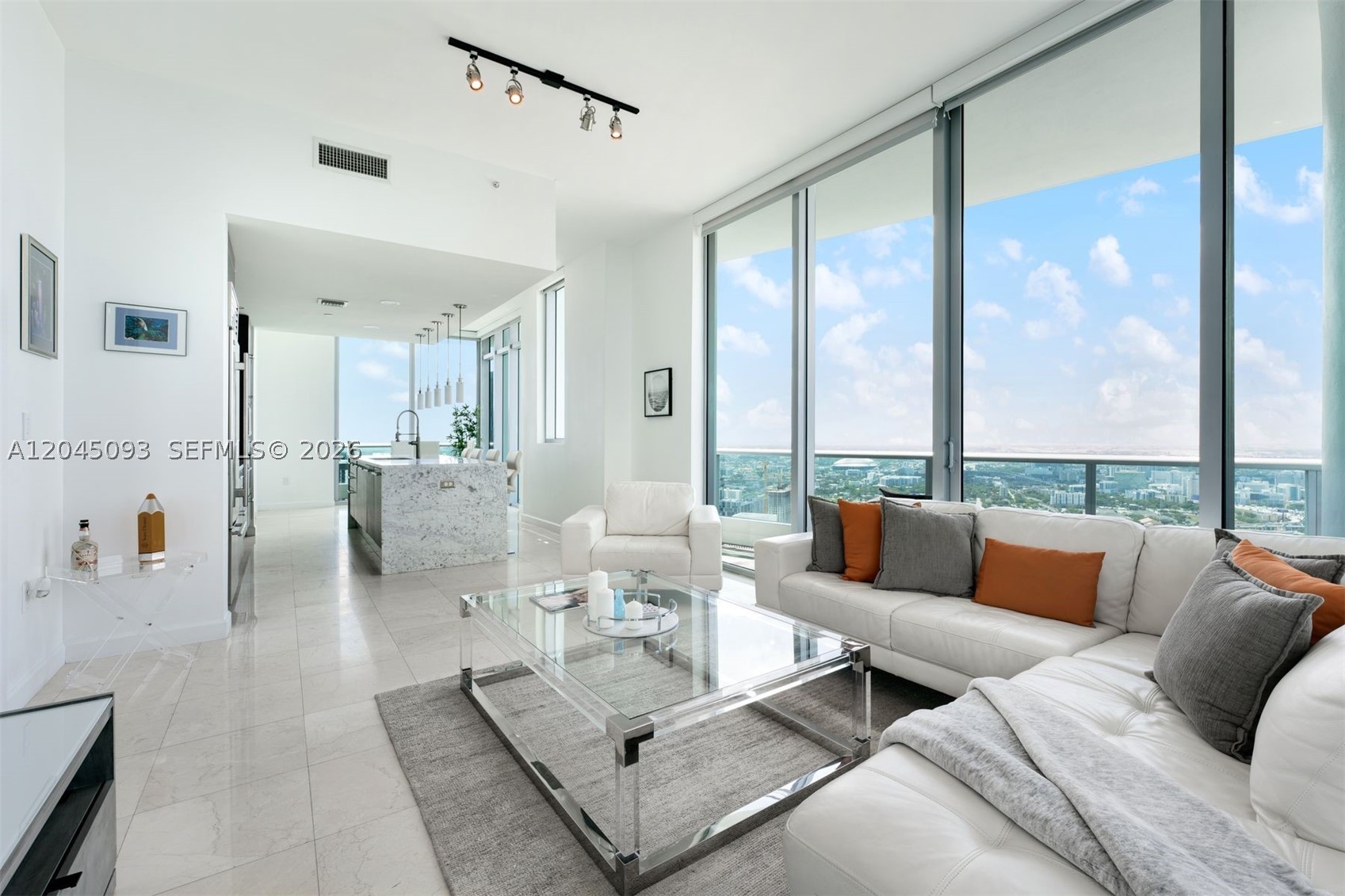 900 Biscayne Blvd #5812, Miami FL 33132