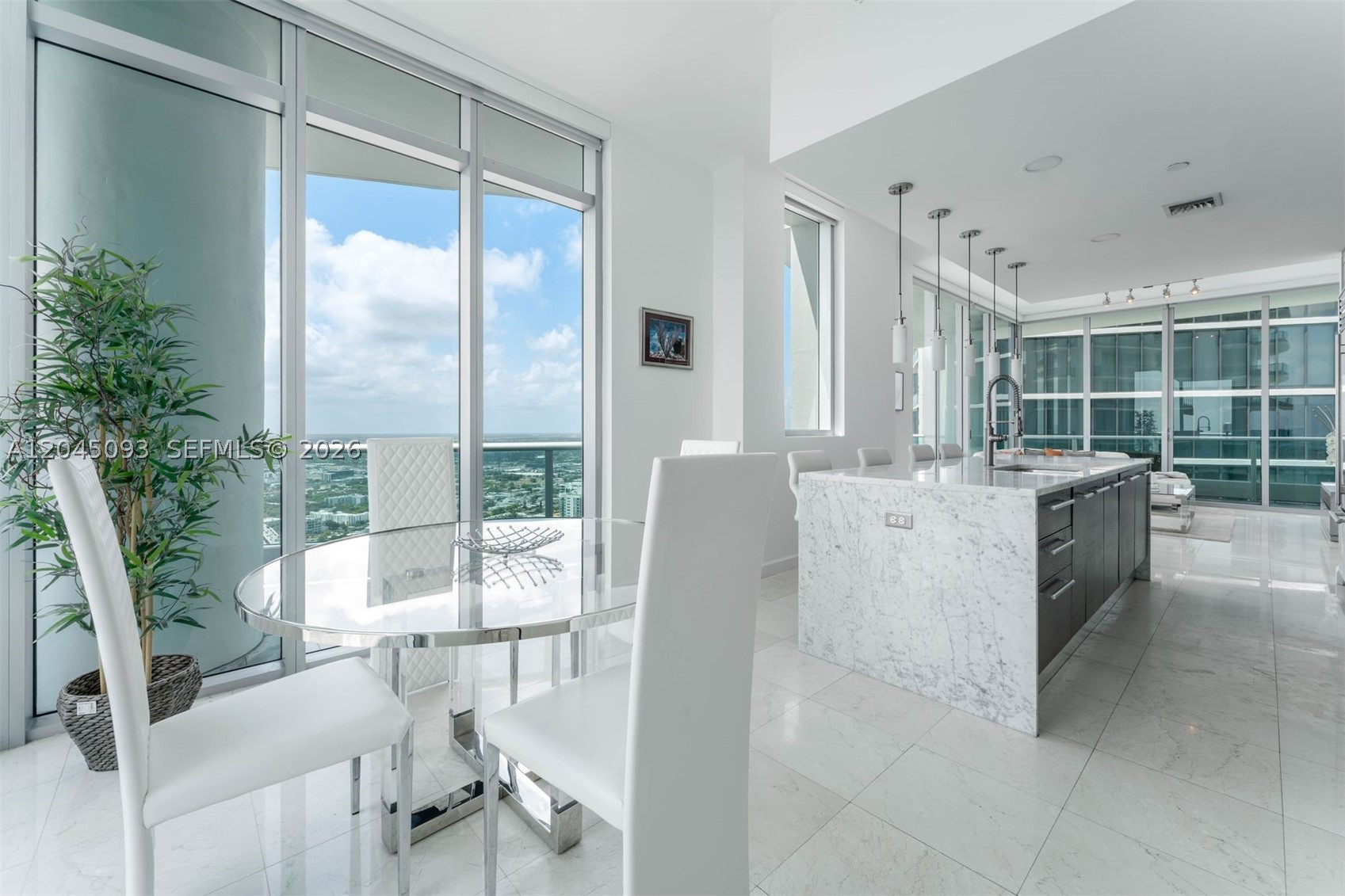900 Biscayne Blvd #5812, Miami FL 33132
