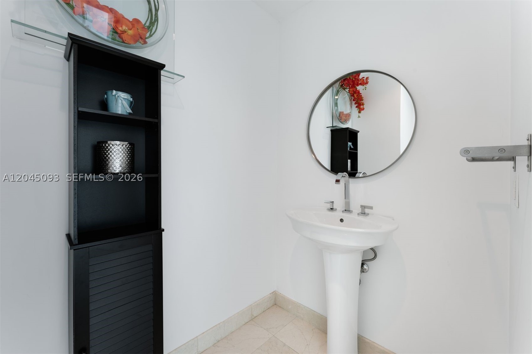 900 Biscayne Blvd #5812, Miami FL 33132
