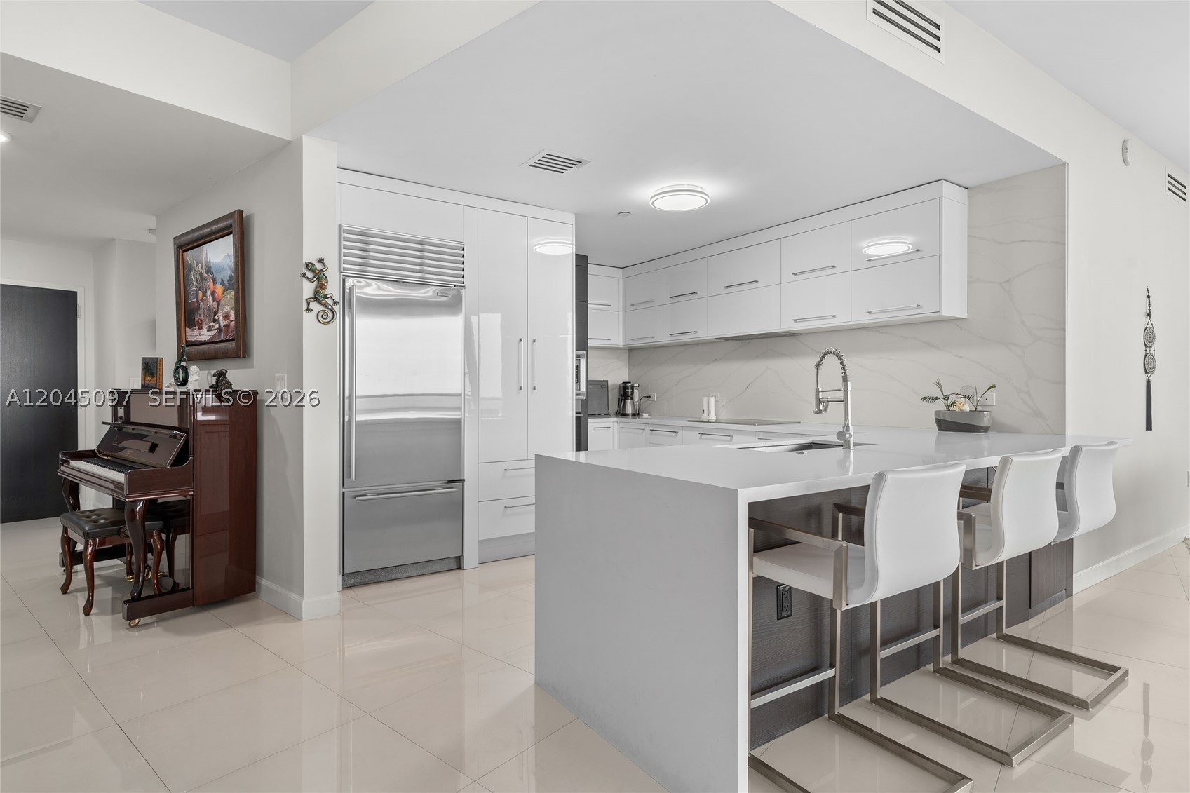 900 Biscayne Blvd #2506, Miami FL 33132